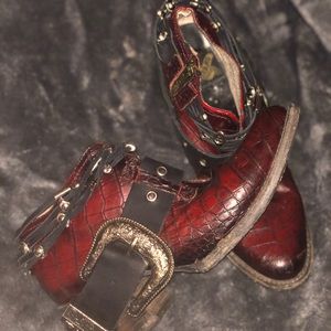 FREEBIRD by Steven Saloon Size 8